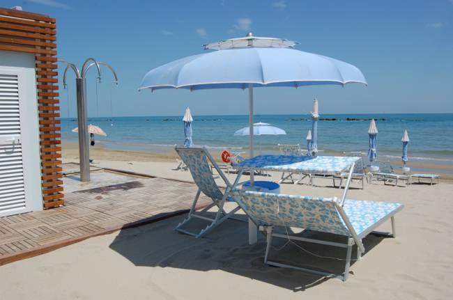 Столик многофункциональный для зонтов Multipurpose Small Table Ø400х1200 мм