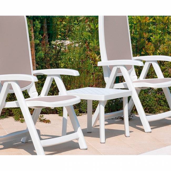 Столик пластиковый для лежака Rodi белый 460х460х400 мм Столик пластиковый для лежака Rodi белый 460х460х400 мм